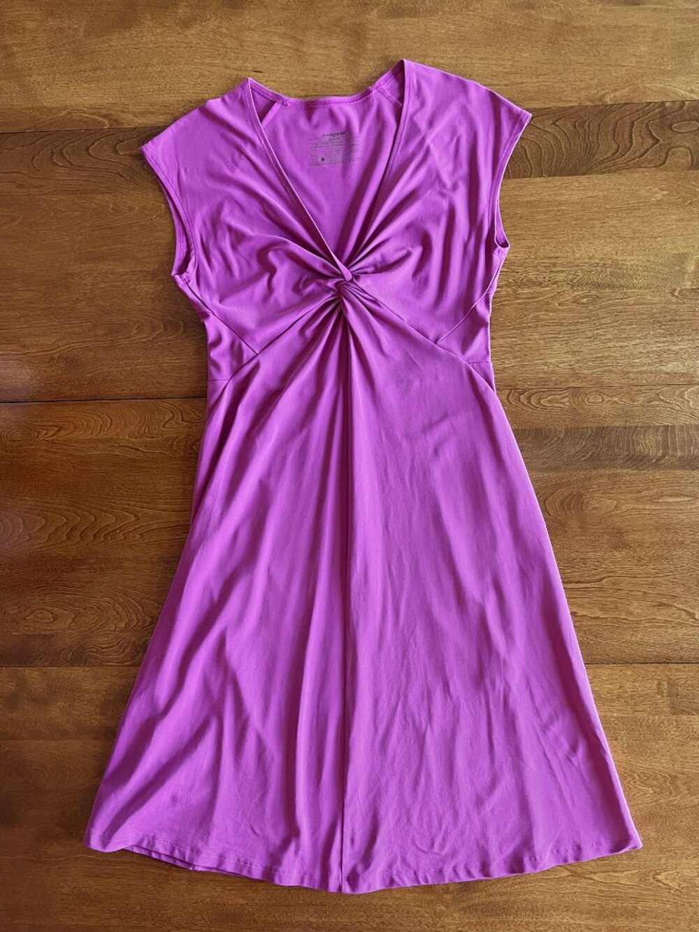 Patagonia fuchsia twist-front dress S/M